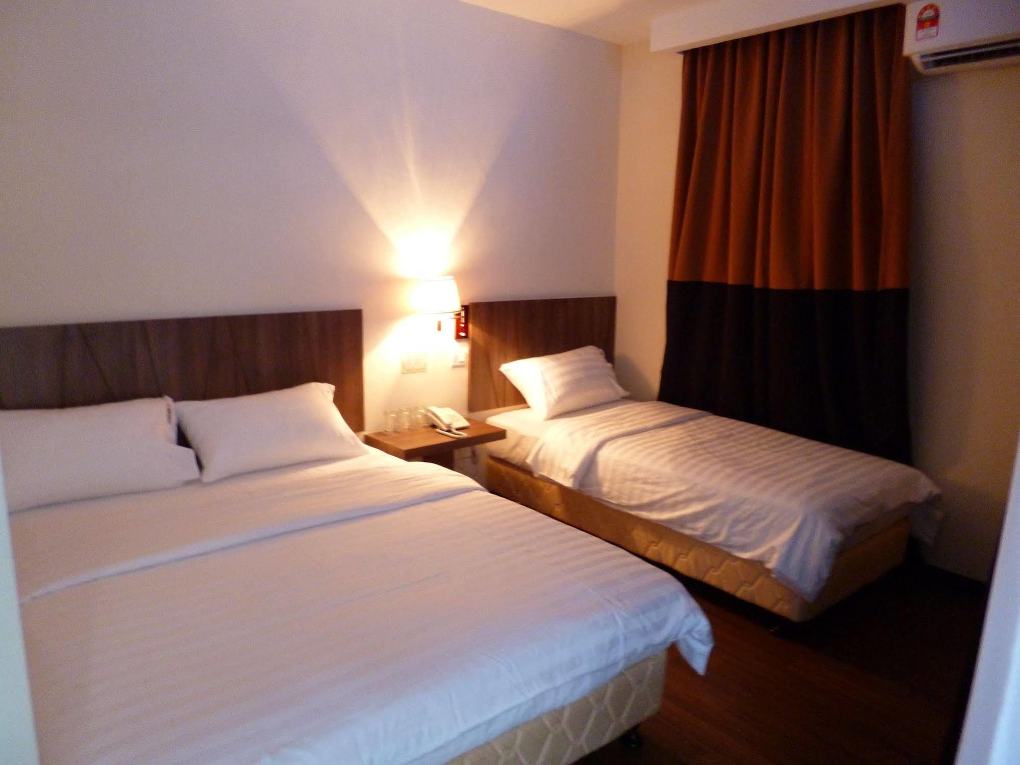 9 Square Hotel - Bangi Eksteriør billede